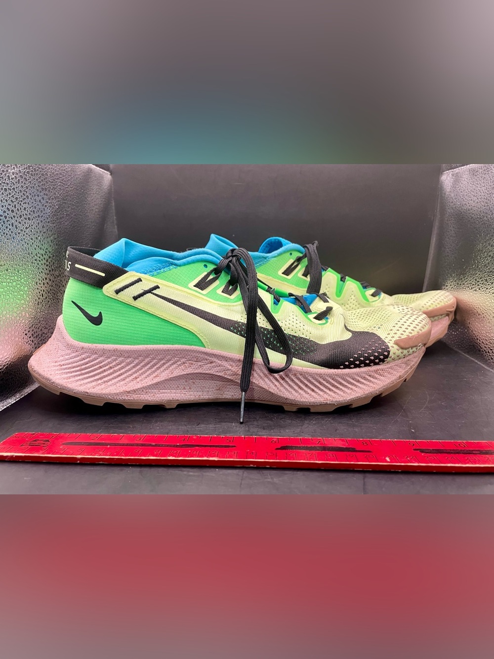 Nike Pegasus Trail 2 Barely Volt Laser Blue Green Mens Sz 10 VGC Minimal Wear